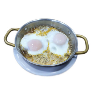 Жаренные яйца с фаршем