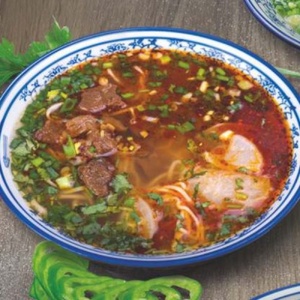 Noodles with stewed beef