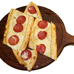 Pide with sausage and cheese