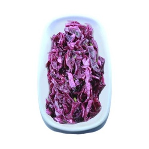 Red cabbage salad