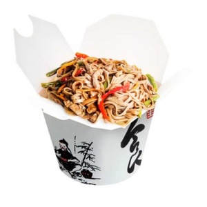 Wok noodles with chicken