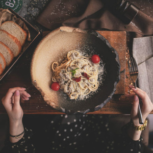 Spaghetti Alfredo with chicken