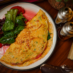 Frittata with tomatoes and mozzarella