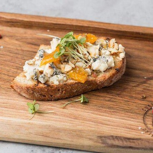 Bruschetta with Gorgonzola