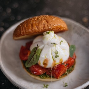 Burrata burger