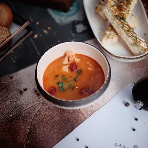 Tom yum with seafood