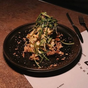 Salad with crispy duck and lychee